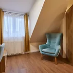 Hotel Isha